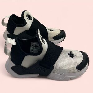 11C Unisex Baby Toddler Nike Huarache Extreme Slip On Preschool Sneakers